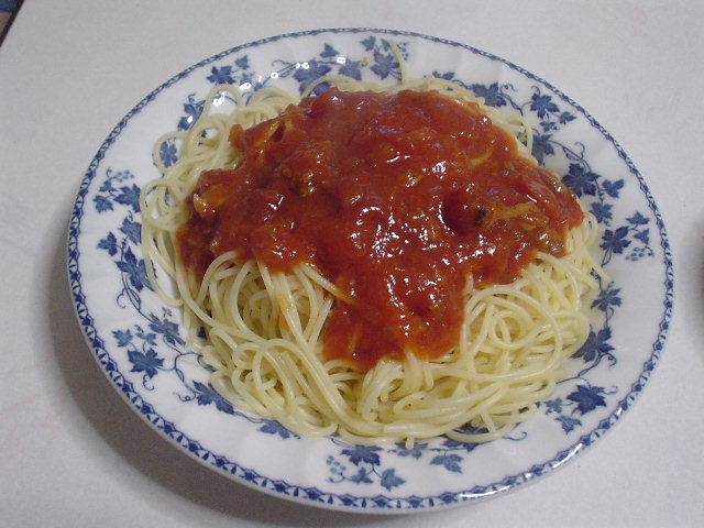 スパゲッティ（アサリのトマトソース）